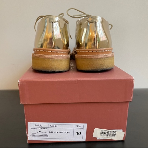 WANT Les Essentials Cordova Oxfords in Plated Gold - Picture 3 of 6